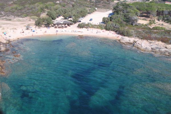Vue aérienne de la plage de l'Arinella, résidence Calvi Lumio